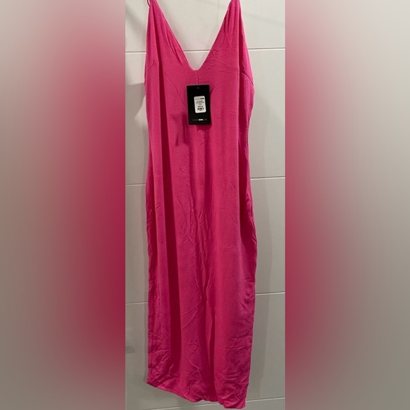 FASHION NOVA Indi Double Lined Midi Dress Fuchsia NWT - Picture 5 of 8
